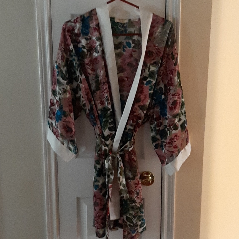 VTG Victoria Secret's Gold label Robe